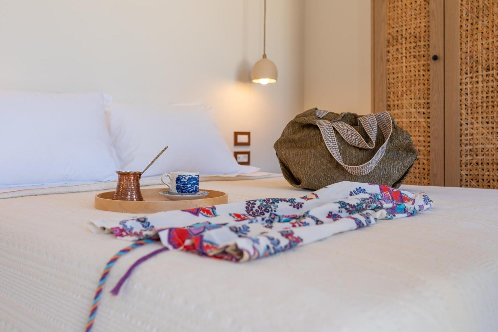 Nisomar Suites Sými Buitenkant foto